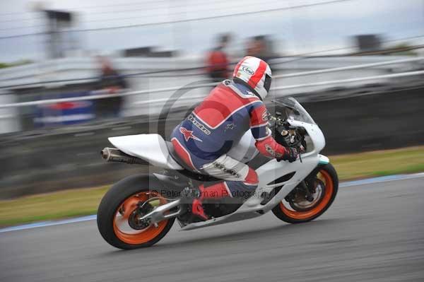 Motorcycle action photographs;Trackday digital images;donington;donington park leicestershire;donington photographs;event digital images;eventdigitalimages;no limits trackday;peter wileman photography;trackday;trackday photos