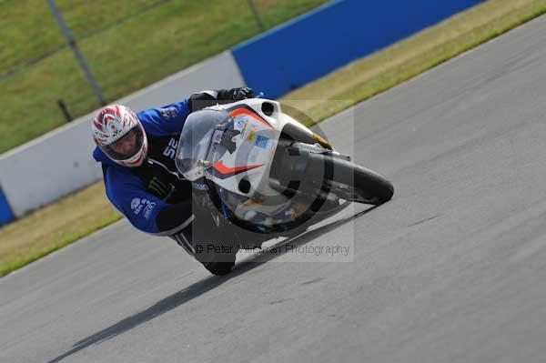 Motorcycle action photographs;Trackday digital images;donington;donington park leicestershire;donington photographs;event digital images;eventdigitalimages;no limits trackday;peter wileman photography;trackday;trackday photos