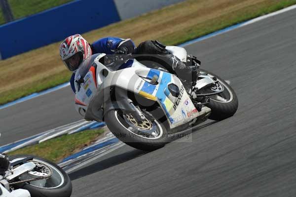 Motorcycle action photographs;Trackday digital images;donington;donington park leicestershire;donington photographs;event digital images;eventdigitalimages;no limits trackday;peter wileman photography;trackday;trackday photos