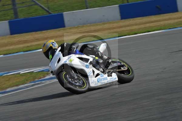 Motorcycle action photographs;Trackday digital images;donington;donington park leicestershire;donington photographs;event digital images;eventdigitalimages;no limits trackday;peter wileman photography;trackday;trackday photos