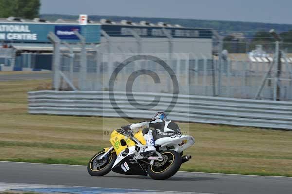 Motorcycle action photographs;Trackday digital images;donington;donington park leicestershire;donington photographs;event digital images;eventdigitalimages;no limits trackday;peter wileman photography;trackday;trackday photos