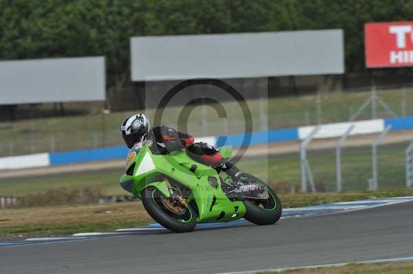 Motorcycle action photographs;Trackday digital images;donington;donington park leicestershire;donington photographs;event digital images;eventdigitalimages;no limits trackday;peter wileman photography;trackday;trackday photos