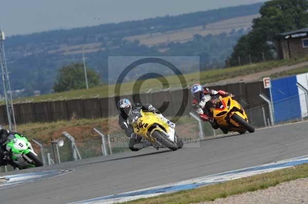 Motorcycle action photographs;Trackday digital images;donington;donington park leicestershire;donington photographs;event digital images;eventdigitalimages;no limits trackday;peter wileman photography;trackday;trackday photos