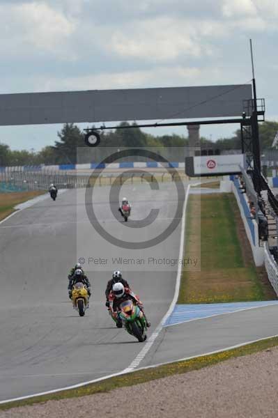 Motorcycle action photographs;Trackday digital images;donington;donington park leicestershire;donington photographs;event digital images;eventdigitalimages;no limits trackday;peter wileman photography;trackday;trackday photos