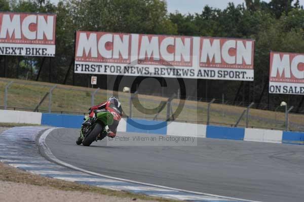 Motorcycle action photographs;Trackday digital images;donington;donington park leicestershire;donington photographs;event digital images;eventdigitalimages;no limits trackday;peter wileman photography;trackday;trackday photos