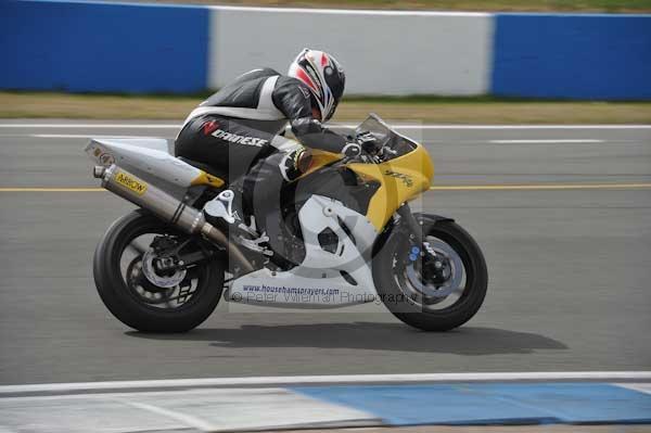 Motorcycle action photographs;Trackday digital images;donington;donington park leicestershire;donington photographs;event digital images;eventdigitalimages;no limits trackday;peter wileman photography;trackday;trackday photos