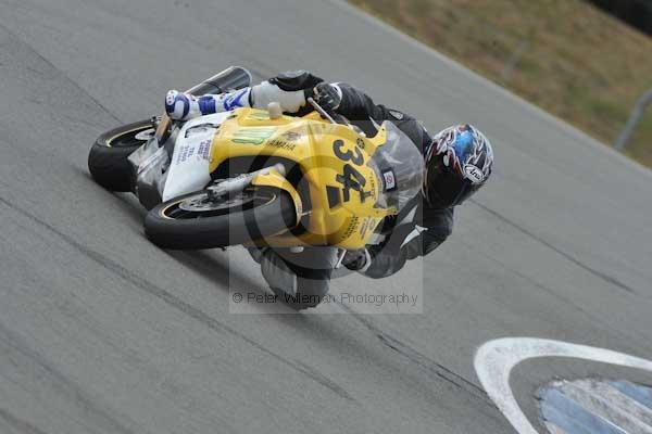 Motorcycle action photographs;Trackday digital images;donington;donington park leicestershire;donington photographs;event digital images;eventdigitalimages;no limits trackday;peter wileman photography;trackday;trackday photos