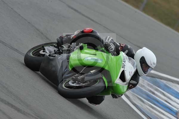 Motorcycle action photographs;Trackday digital images;donington;donington park leicestershire;donington photographs;event digital images;eventdigitalimages;no limits trackday;peter wileman photography;trackday;trackday photos