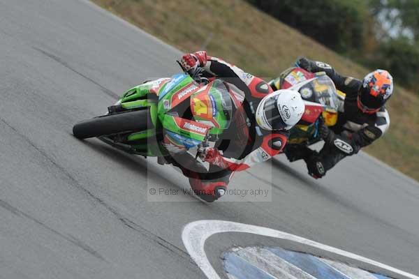 Motorcycle action photographs;Trackday digital images;donington;donington park leicestershire;donington photographs;event digital images;eventdigitalimages;no limits trackday;peter wileman photography;trackday;trackday photos