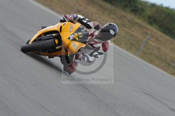 Motorcycle action photographs;Trackday digital images;donington;donington park leicestershire;donington photographs;event digital images;eventdigitalimages;no limits trackday;peter wileman photography;trackday;trackday photos
