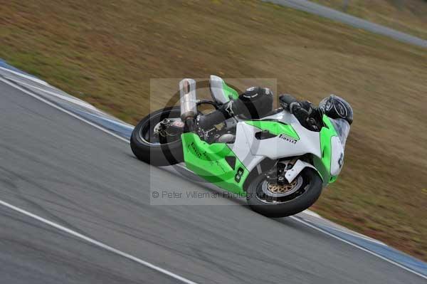Motorcycle action photographs;Trackday digital images;donington;donington park leicestershire;donington photographs;event digital images;eventdigitalimages;no limits trackday;peter wileman photography;trackday;trackday photos