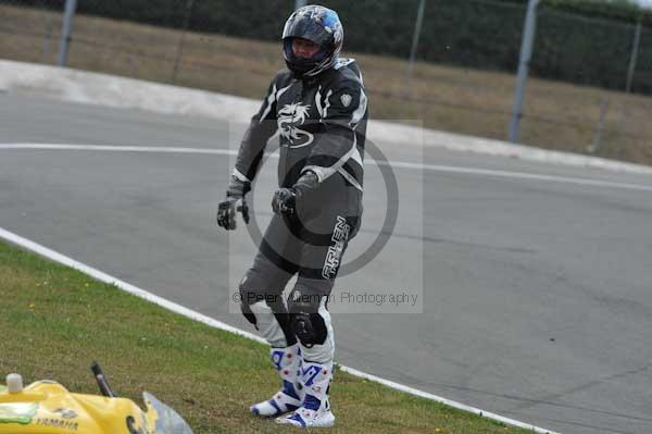 Motorcycle action photographs;Trackday digital images;donington;donington park leicestershire;donington photographs;event digital images;eventdigitalimages;no limits trackday;peter wileman photography;trackday;trackday photos