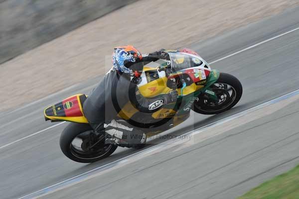 Motorcycle action photographs;Trackday digital images;donington;donington park leicestershire;donington photographs;event digital images;eventdigitalimages;no limits trackday;peter wileman photography;trackday;trackday photos