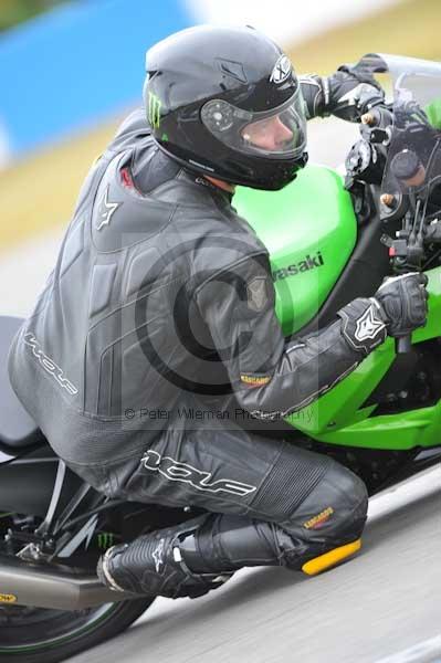 Motorcycle action photographs;Trackday digital images;donington;donington park leicestershire;donington photographs;event digital images;eventdigitalimages;no limits trackday;peter wileman photography;trackday;trackday photos