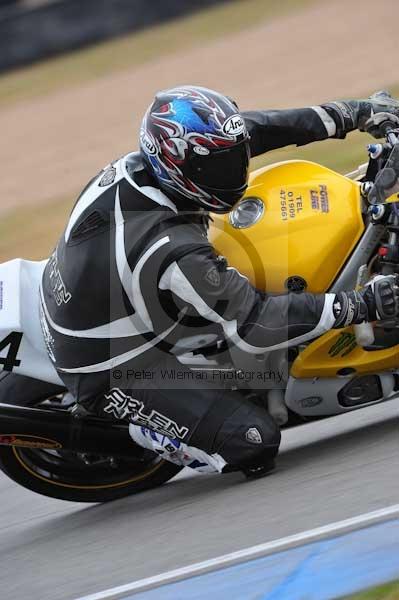 Motorcycle action photographs;Trackday digital images;donington;donington park leicestershire;donington photographs;event digital images;eventdigitalimages;no limits trackday;peter wileman photography;trackday;trackday photos