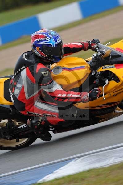 Motorcycle action photographs;Trackday digital images;donington;donington park leicestershire;donington photographs;event digital images;eventdigitalimages;no limits trackday;peter wileman photography;trackday;trackday photos