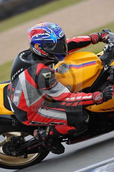 Motorcycle action photographs;Trackday digital images;donington;donington park leicestershire;donington photographs;event digital images;eventdigitalimages;no limits trackday;peter wileman photography;trackday;trackday photos