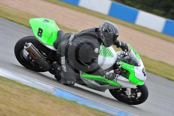 Motorcycle action photographs;Trackday digital images;donington;donington park leicestershire;donington photographs;event digital images;eventdigitalimages;no limits trackday;peter wileman photography;trackday;trackday photos