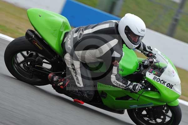 Motorcycle action photographs;Trackday digital images;donington;donington park leicestershire;donington photographs;event digital images;eventdigitalimages;no limits trackday;peter wileman photography;trackday;trackday photos