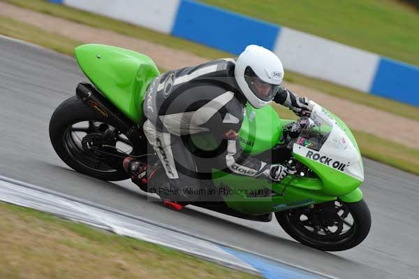 Motorcycle action photographs;Trackday digital images;donington;donington park leicestershire;donington photographs;event digital images;eventdigitalimages;no limits trackday;peter wileman photography;trackday;trackday photos
