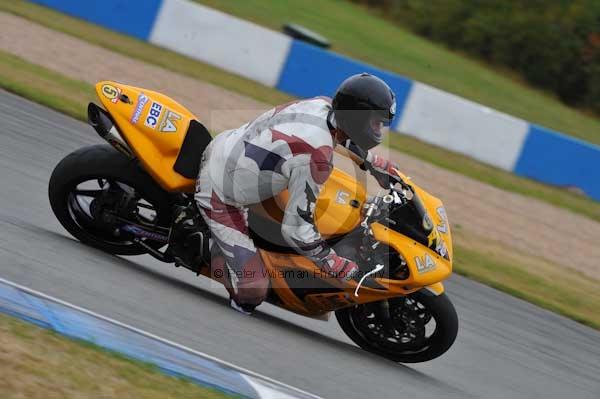 Motorcycle action photographs;Trackday digital images;donington;donington park leicestershire;donington photographs;event digital images;eventdigitalimages;no limits trackday;peter wileman photography;trackday;trackday photos