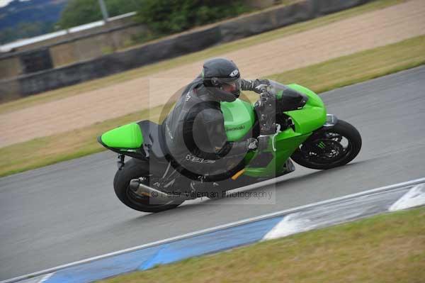 Motorcycle action photographs;Trackday digital images;donington;donington park leicestershire;donington photographs;event digital images;eventdigitalimages;no limits trackday;peter wileman photography;trackday;trackday photos