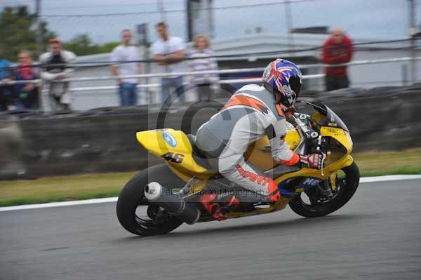 Motorcycle action photographs;Trackday digital images;donington;donington park leicestershire;donington photographs;event digital images;eventdigitalimages;no limits trackday;peter wileman photography;trackday;trackday photos