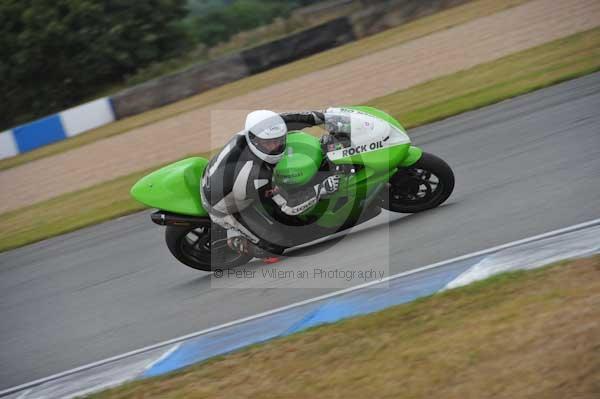 Motorcycle action photographs;Trackday digital images;donington;donington park leicestershire;donington photographs;event digital images;eventdigitalimages;no limits trackday;peter wileman photography;trackday;trackday photos