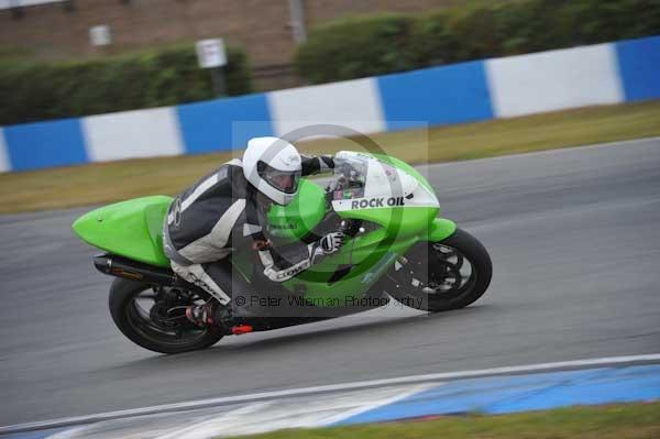 Motorcycle action photographs;Trackday digital images;donington;donington park leicestershire;donington photographs;event digital images;eventdigitalimages;no limits trackday;peter wileman photography;trackday;trackday photos