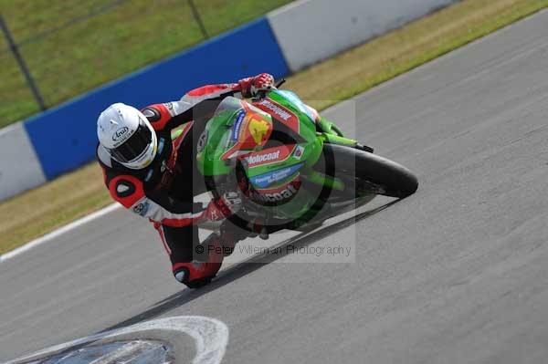 Motorcycle action photographs;Trackday digital images;donington;donington park leicestershire;donington photographs;event digital images;eventdigitalimages;no limits trackday;peter wileman photography;trackday;trackday photos