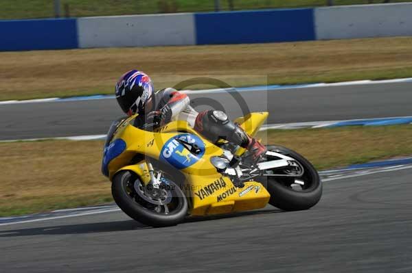 Motorcycle action photographs;Trackday digital images;donington;donington park leicestershire;donington photographs;event digital images;eventdigitalimages;no limits trackday;peter wileman photography;trackday;trackday photos