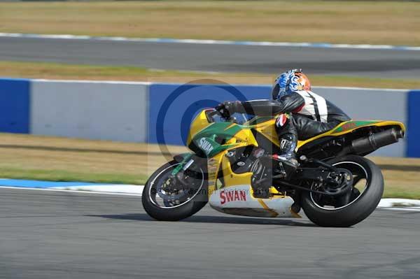 Motorcycle action photographs;Trackday digital images;donington;donington park leicestershire;donington photographs;event digital images;eventdigitalimages;no limits trackday;peter wileman photography;trackday;trackday photos