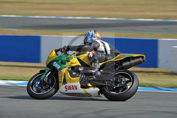 Motorcycle action photographs;Trackday digital images;donington;donington park leicestershire;donington photographs;event digital images;eventdigitalimages;no limits trackday;peter wileman photography;trackday;trackday photos