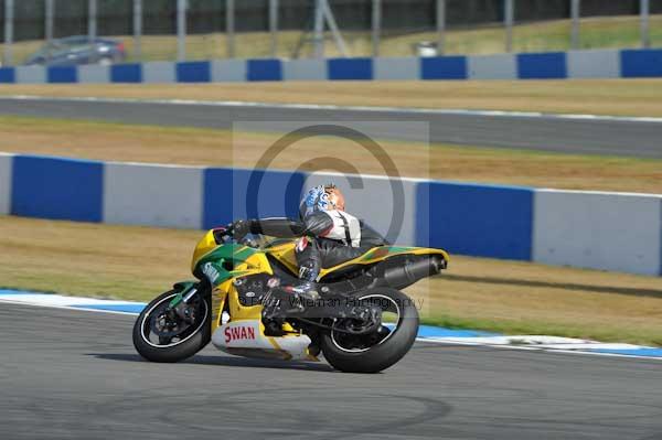 Motorcycle action photographs;Trackday digital images;donington;donington park leicestershire;donington photographs;event digital images;eventdigitalimages;no limits trackday;peter wileman photography;trackday;trackday photos