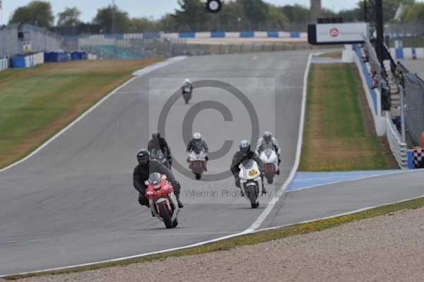 Motorcycle action photographs;Trackday digital images;donington;donington park leicestershire;donington photographs;event digital images;eventdigitalimages;no limits trackday;peter wileman photography;trackday;trackday photos