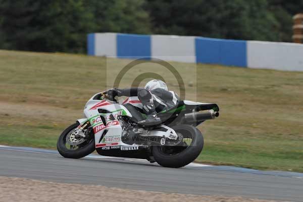 Motorcycle action photographs;Trackday digital images;donington;donington park leicestershire;donington photographs;event digital images;eventdigitalimages;no limits trackday;peter wileman photography;trackday;trackday photos