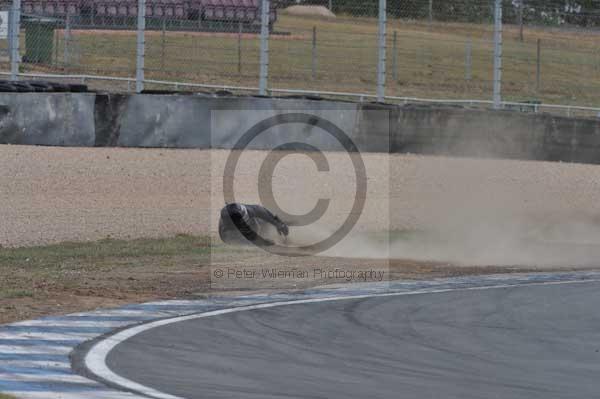 Motorcycle action photographs;Trackday digital images;donington;donington park leicestershire;donington photographs;event digital images;eventdigitalimages;no limits trackday;peter wileman photography;trackday;trackday photos