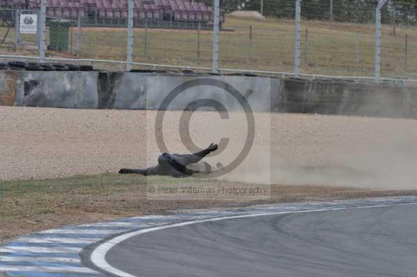 Motorcycle action photographs;Trackday digital images;donington;donington park leicestershire;donington photographs;event digital images;eventdigitalimages;no limits trackday;peter wileman photography;trackday;trackday photos
