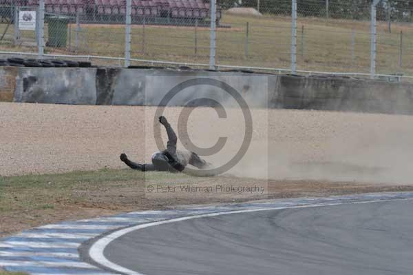 Motorcycle action photographs;Trackday digital images;donington;donington park leicestershire;donington photographs;event digital images;eventdigitalimages;no limits trackday;peter wileman photography;trackday;trackday photos