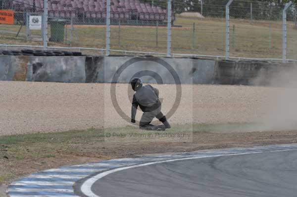 Motorcycle action photographs;Trackday digital images;donington;donington park leicestershire;donington photographs;event digital images;eventdigitalimages;no limits trackday;peter wileman photography;trackday;trackday photos