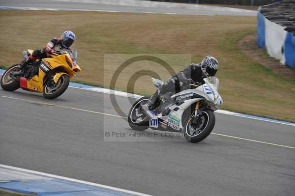 Motorcycle action photographs;Trackday digital images;donington;donington park leicestershire;donington photographs;event digital images;eventdigitalimages;no limits trackday;peter wileman photography;trackday;trackday photos