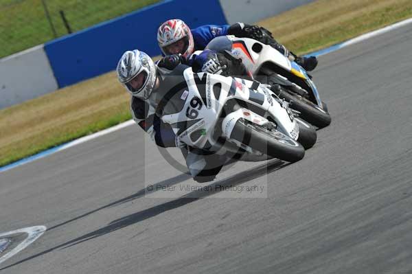 Motorcycle action photographs;Trackday digital images;donington;donington park leicestershire;donington photographs;event digital images;eventdigitalimages;no limits trackday;peter wileman photography;trackday;trackday photos