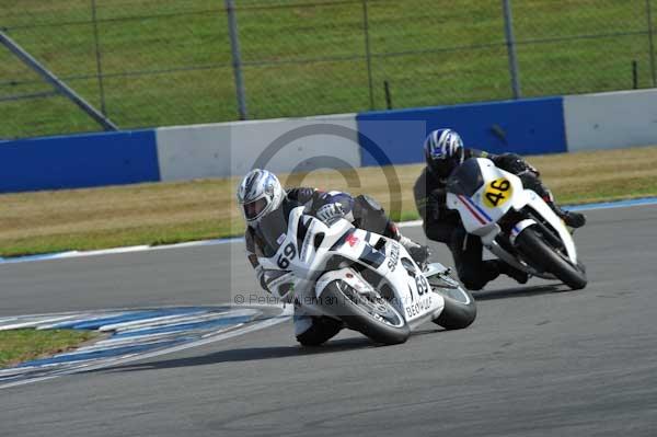 Motorcycle action photographs;Trackday digital images;donington;donington park leicestershire;donington photographs;event digital images;eventdigitalimages;no limits trackday;peter wileman photography;trackday;trackday photos