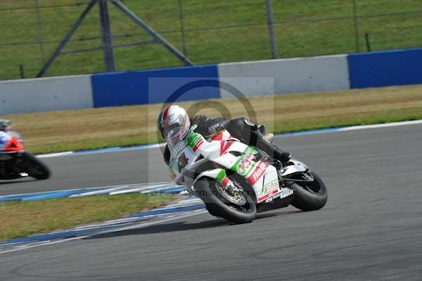 Motorcycle action photographs;Trackday digital images;donington;donington park leicestershire;donington photographs;event digital images;eventdigitalimages;no limits trackday;peter wileman photography;trackday;trackday photos