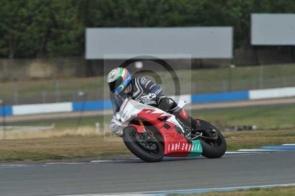 Motorcycle action photographs;Trackday digital images;donington;donington park leicestershire;donington photographs;event digital images;eventdigitalimages;no limits trackday;peter wileman photography;trackday;trackday photos
