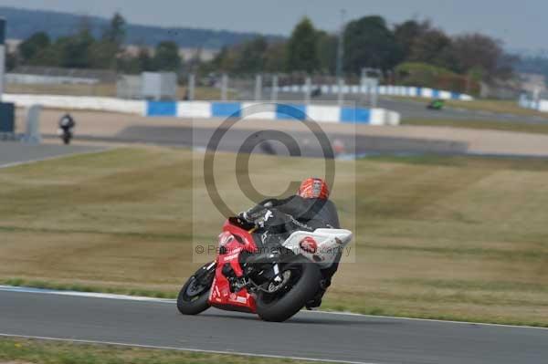 Motorcycle action photographs;Trackday digital images;donington;donington park leicestershire;donington photographs;event digital images;eventdigitalimages;no limits trackday;peter wileman photography;trackday;trackday photos