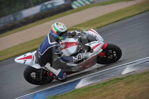 Motorcycle action photographs;Trackday digital images;donington;donington park leicestershire;donington photographs;event digital images;eventdigitalimages;no limits trackday;peter wileman photography;trackday;trackday photos