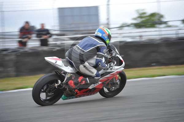 Motorcycle action photographs;Trackday digital images;donington;donington park leicestershire;donington photographs;event digital images;eventdigitalimages;no limits trackday;peter wileman photography;trackday;trackday photos
