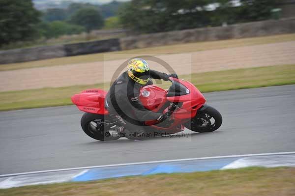 Motorcycle action photographs;Trackday digital images;donington;donington park leicestershire;donington photographs;event digital images;eventdigitalimages;no limits trackday;peter wileman photography;trackday;trackday photos