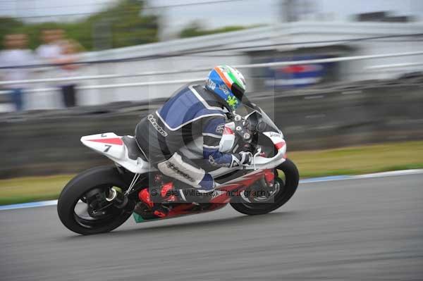 Motorcycle action photographs;Trackday digital images;donington;donington park leicestershire;donington photographs;event digital images;eventdigitalimages;no limits trackday;peter wileman photography;trackday;trackday photos